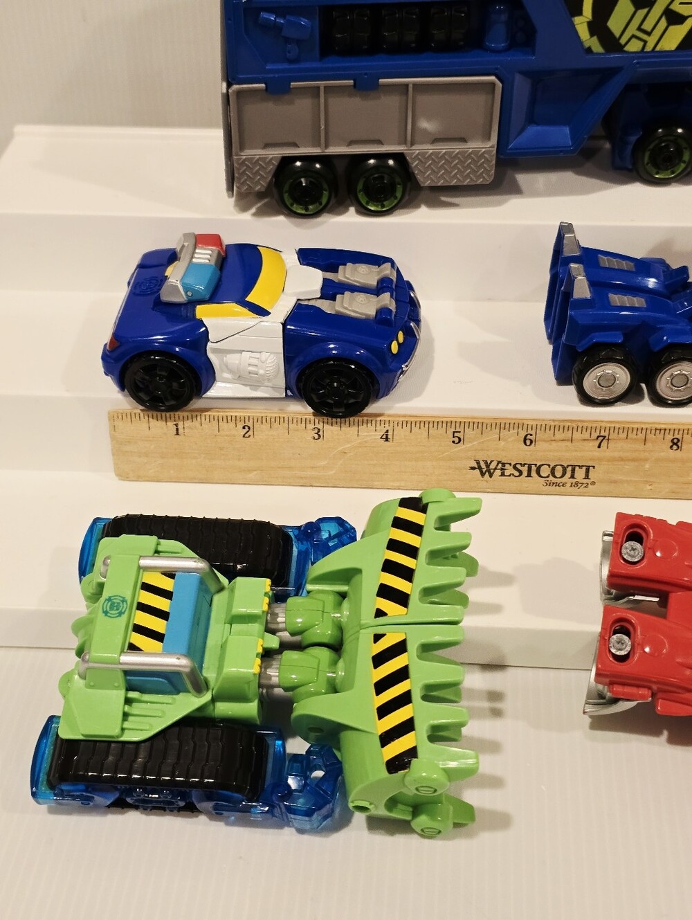 Transformers Rescue Bots Optimus Prime Racing Trailer and Figure Set - Picture 15 of 15